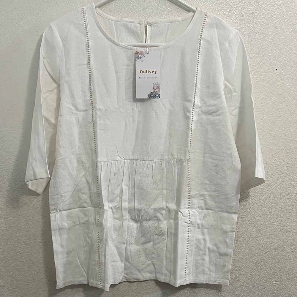 Women's White Top